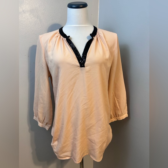 Old Navy Tops - Old Navy pale light pink with sparkle black collar top